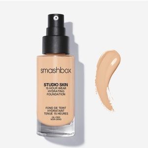Smashbox Studio Skin Hydrating Foundation